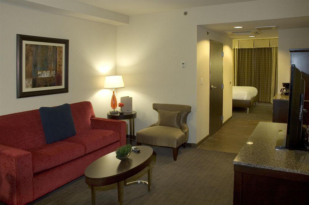 Hilton Garden Nw America Plaza 3*