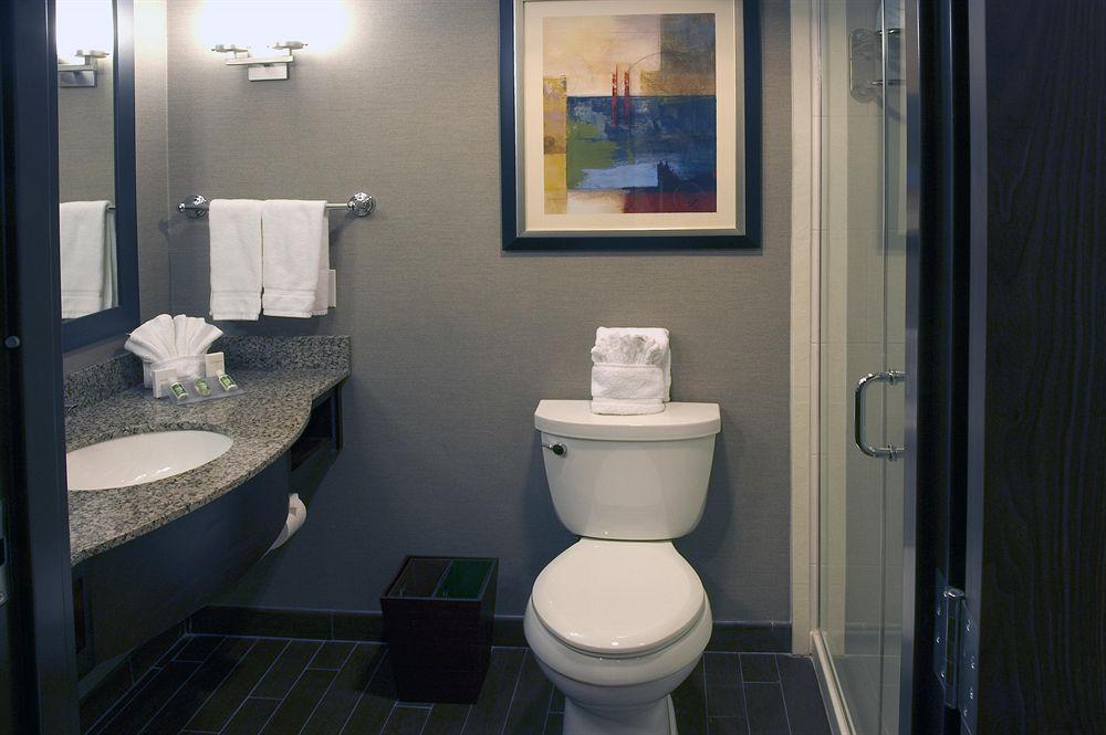 Hilton Garden Nw America Plaza Hotel Jersey Village