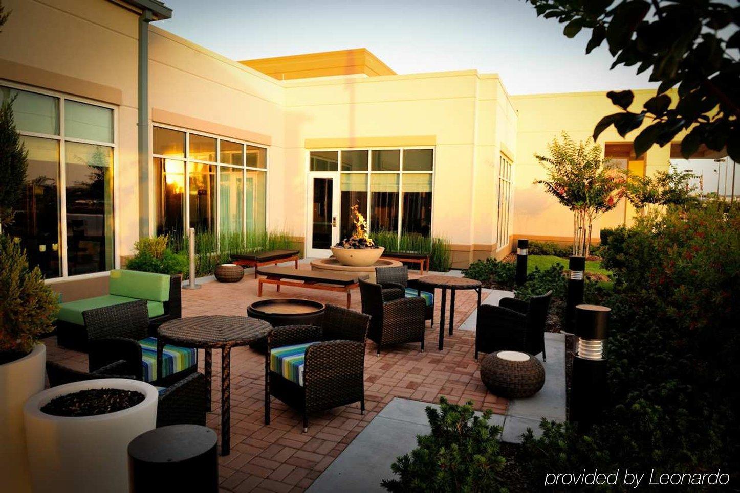 Hilton Garden Nw America Plaza 3*