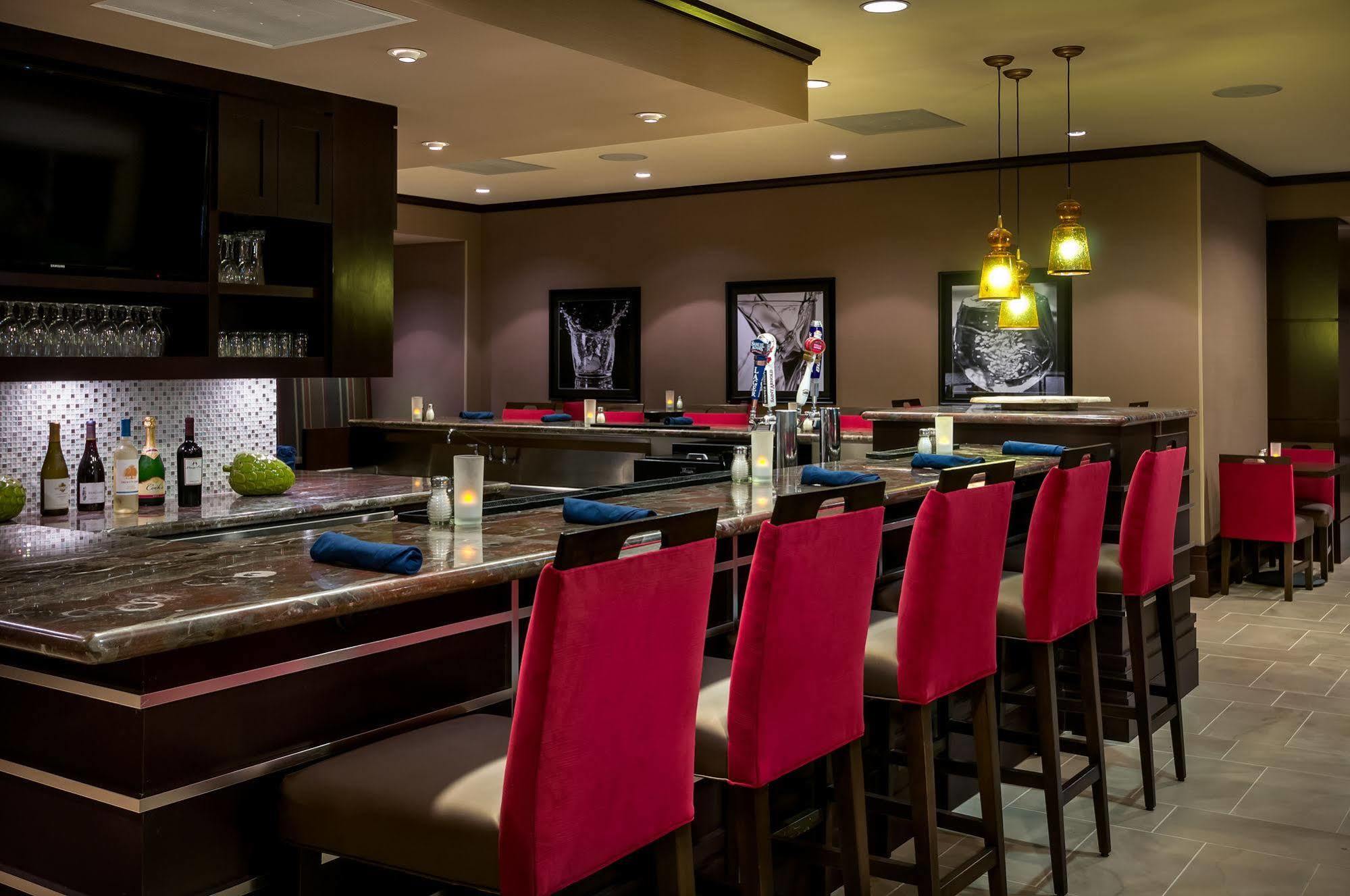 Hilton Garden Nw America Plaza Hotel 3*