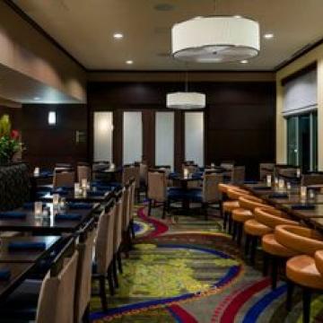 Hilton Garden Nw America Plaza Hotel
