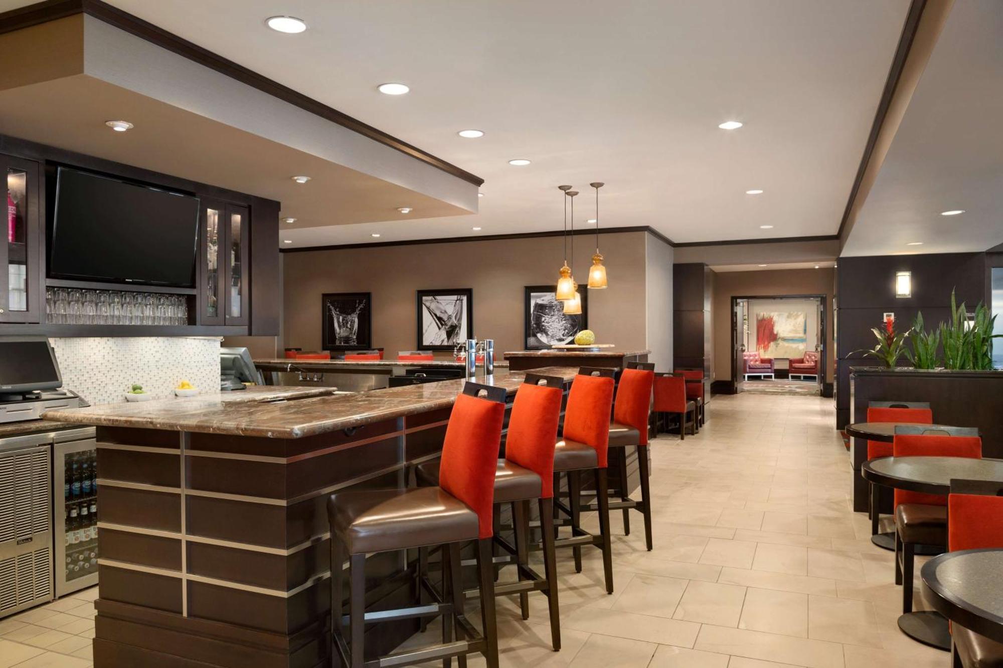 Hilton Garden Houston Nw America Plaza 3*