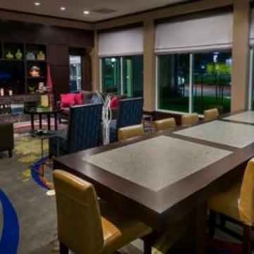Hilton Garden Houston Nw America Plaza Hotel